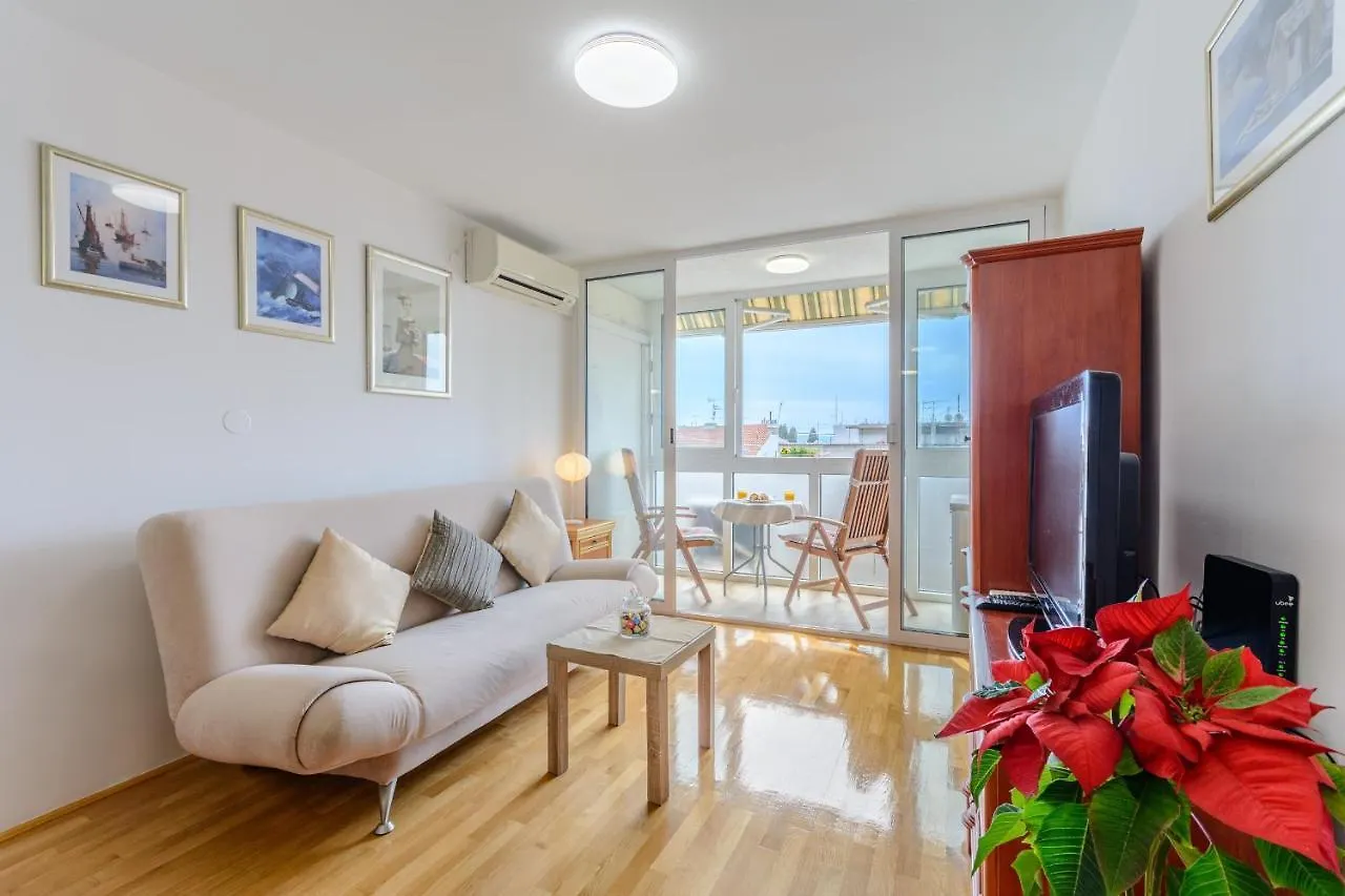 Apartments With Wifi Split - 11660 0*,  Hırvatistan